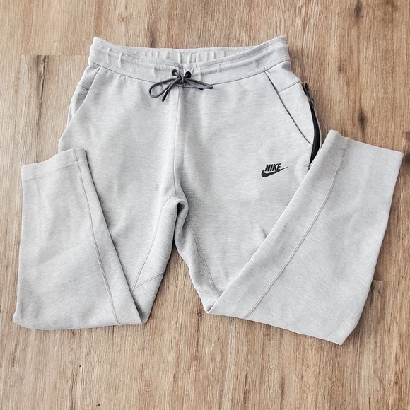 **SOLD** Nike joggers excellent condition - Picture 3 of 8